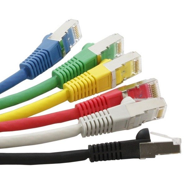 What's the Difference Between Using Ethernet and Wi-Fi to Access the  Internet?